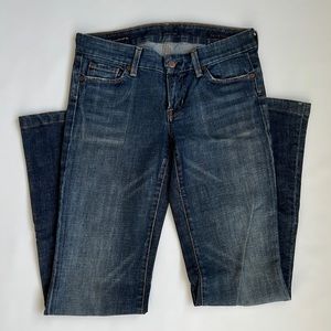 Citizens of Humanity low waist wide leg Jean. Size 28